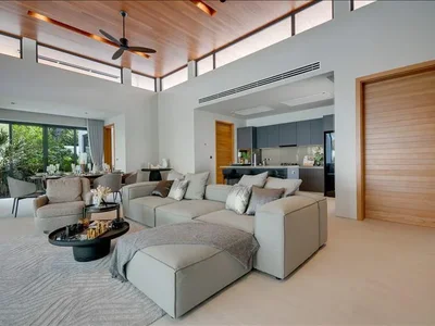 Complexe résidentiel New complex of villas with swimming pools close to beaches, Krabi, Thailand