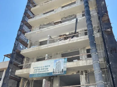 Residential quarter A ne pas manquer avec terrasse bon emplacement dans rue calme endroit calme luxueux neuf proche de la mer