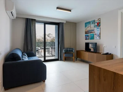 Zespół mieszkaniowy Complex of furnished apartments with a swimming pool at 300 meters from the sea, Bodrum, Turkey