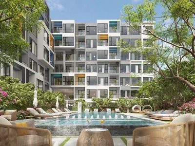 Complejo residencial New condominium with lagoon and lake view in prestigious resort area near Boat Avenue, Phuket, Thailand