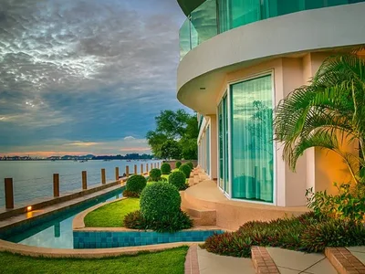 Zespół mieszkaniowy Paradise Ocean View na beregu morya