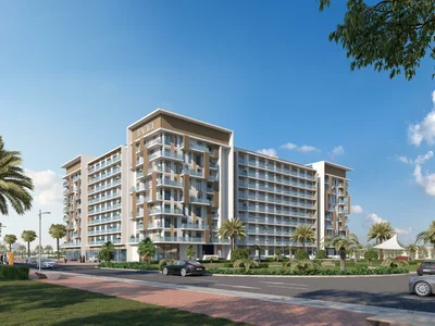 Wohnanlage New residence Beach Oasis 2 with a swimming pool and a manmade beach, Dubai Studio City, Dubai, UAE