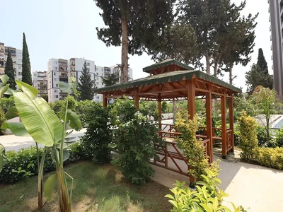 Wohngebäude Bezugsfertige Wohnungen mit Meerblick in Tece, Mersin