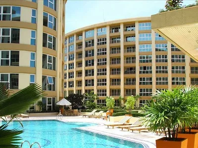 Zespół mieszkaniowy Luxury residence with swimming pools and a restaurant in the heart of Pattaya, Thailand
