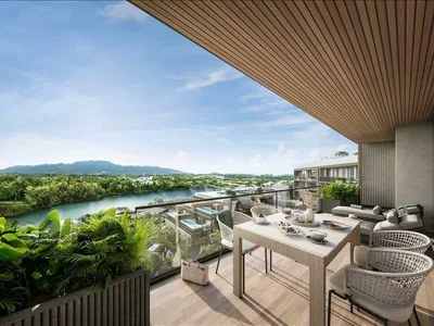 Zespół mieszkaniowy New complex of apartments and villas with a beach club surrounded by nature, Phuket, Thailand