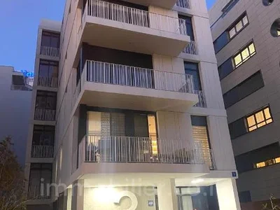 Dzielnica mieszkaniowa A ne pas manquer avec terrasse bel appartement bien agence bon emplacement dans un bel immeuble entierement meuble proche de la mer vue sur la mer