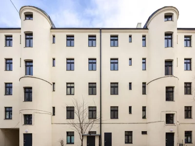 Commerce Krāsotāju 13