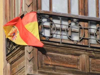 Испания бьет тревогу: сквоттеры захватывают все больше домов, и вернуть их все сложнее