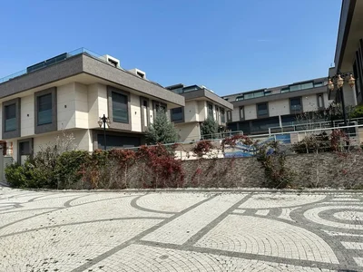 Жилой комплекс Элитный жилой комплекс вилл с первоклассной инфраструктурой в Бейликдюзю, Стамбул, Турция