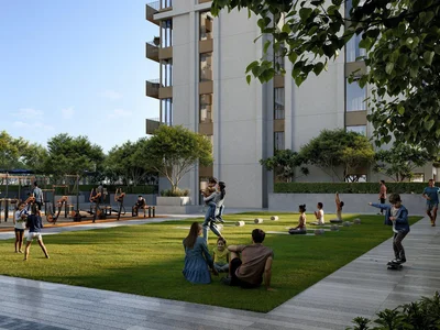 Complejo residencial New Altus Residence with swimming pools close to the promenade and the metro station, Dubai Creek Harbour, Dubai, UAE