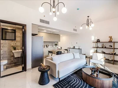 Жилой комплекс Новая резиденция Equiti Apartments с бассейном и тренажерным залом, International City, Дубай, ОАЭ