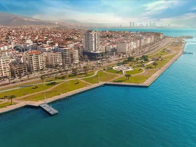 Complejo residencial New residence on the first sea line, Izmir, Turkey
