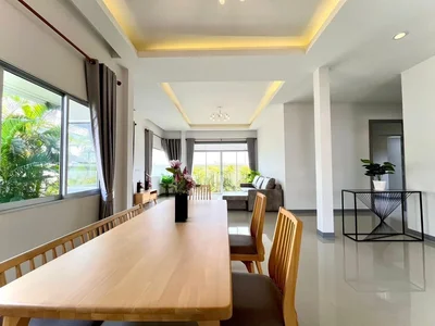 Villa NIBBANA SHADE