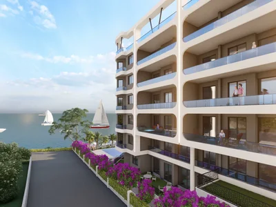 Complejo residencial Residential complex with swimming pool next to the pier, Mersin, Turkey