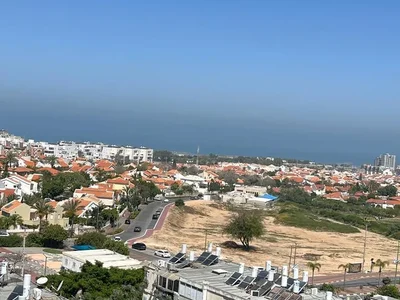 Residential quarter Avec terrasse proche de la mer bien agence projet de qualite