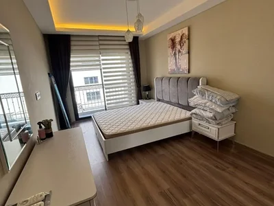 Zespół mieszkaniowy Furnished 1+1 apartment in Toprak Palace complex on the seafront.