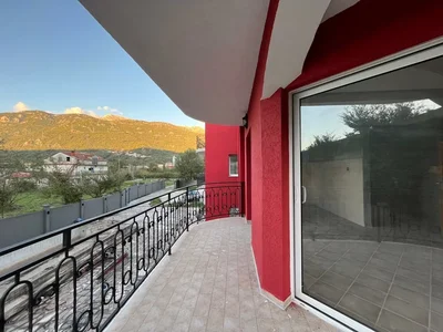 Clubhaus Verona house
