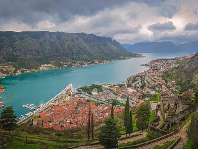 “Forbes ranked Montenegro as the best country in the world for retirees.” How can a client buy a house in Montenegro with the help of an expert