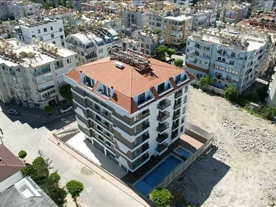 Zespół mieszkaniowy Low-rise residence with swimming pools and a restaurant at 150 meters from the sea, in the center of Alanya, Turkey